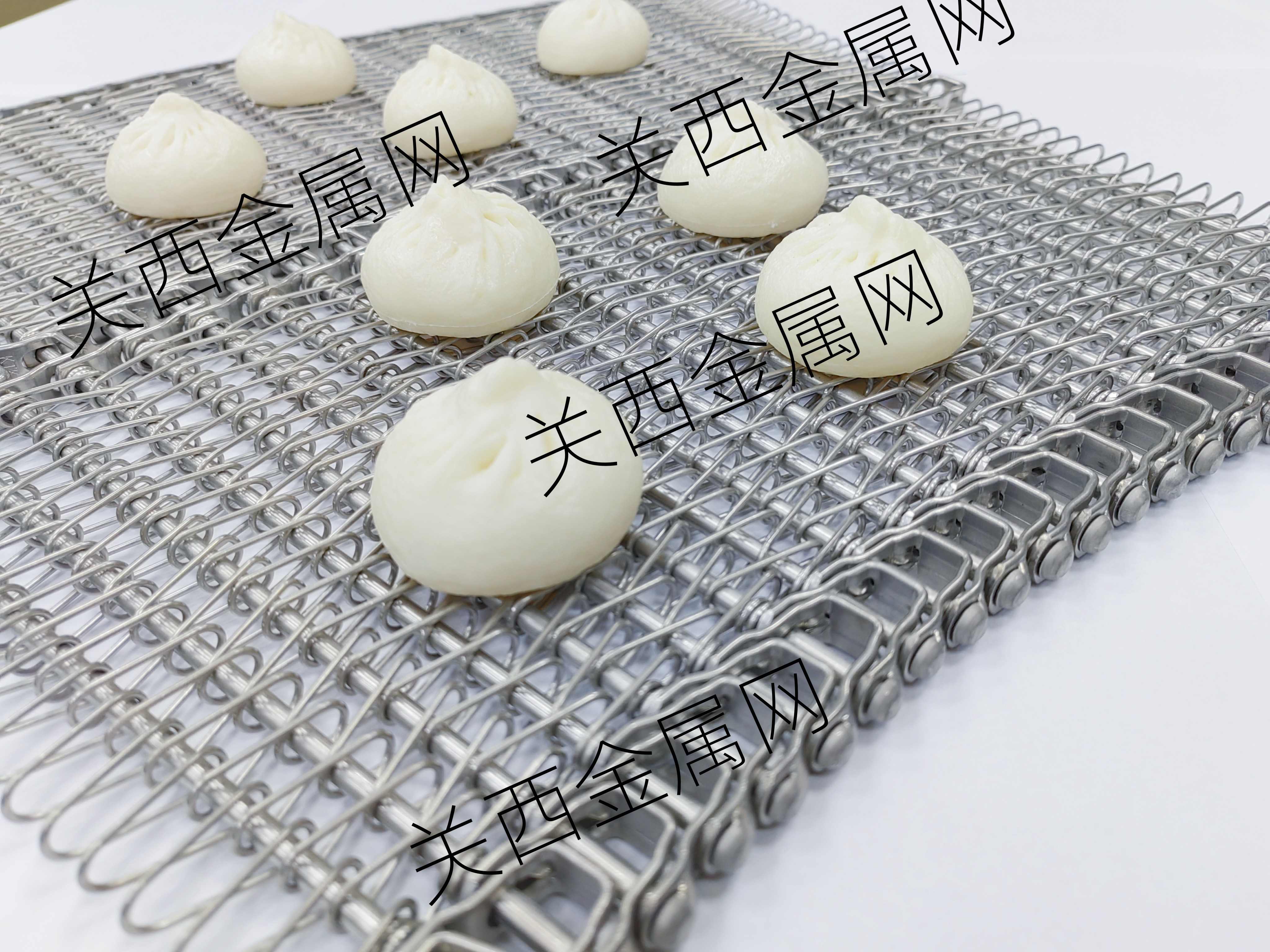 食品行業(yè)的客戶說：金屬網(wǎng)帶要有高精密度和高穩(wěn)定性？